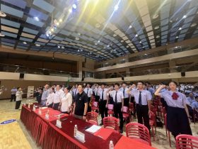 五四精神啟新篇，青春逐夢(mèng)向未來(lái)——?？谏礁咧袑W(xué)2025年離隊(duì)入團(tuán)儀式順利舉行